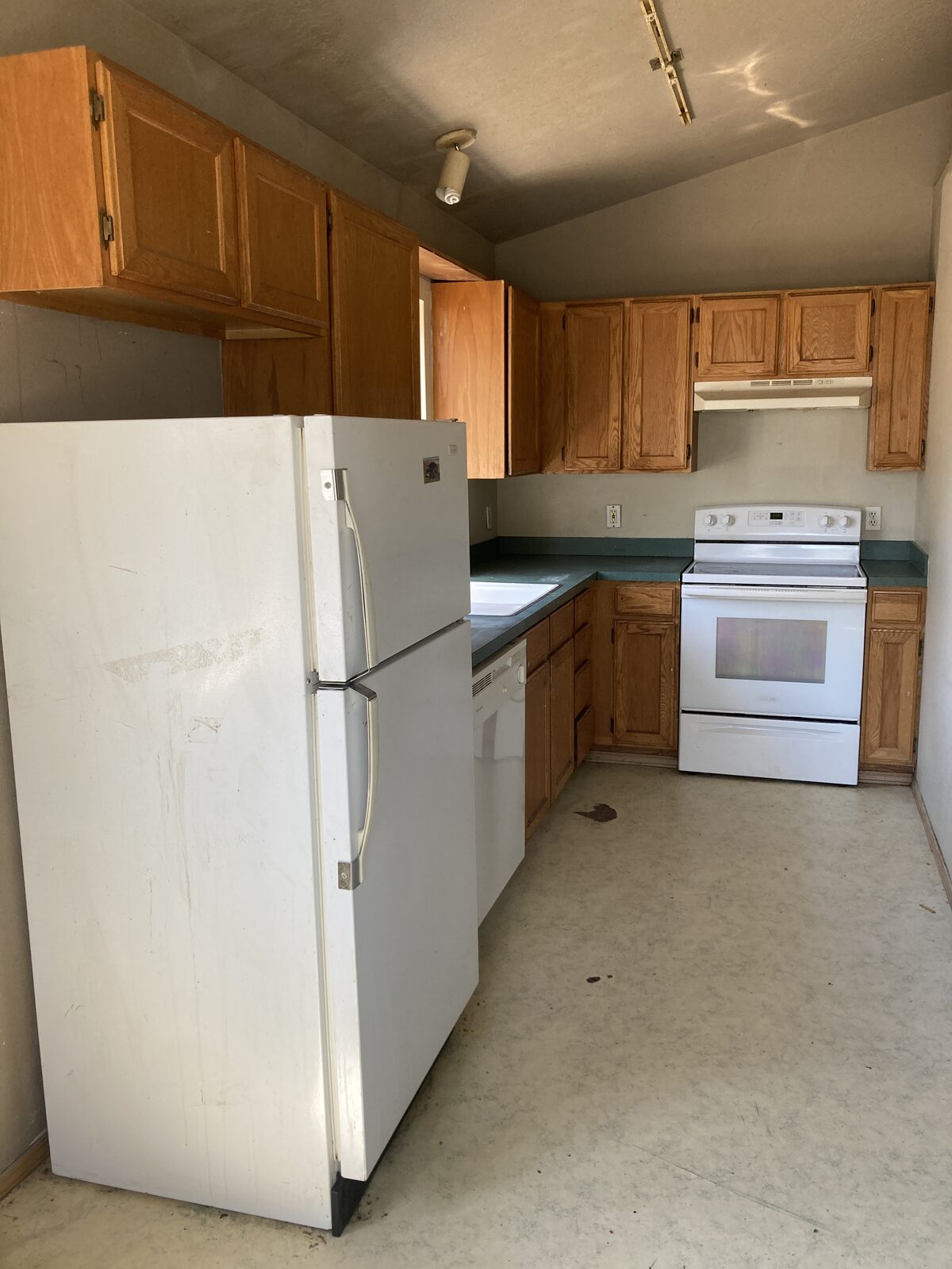 1813 N Medina St before rehab, kitchen